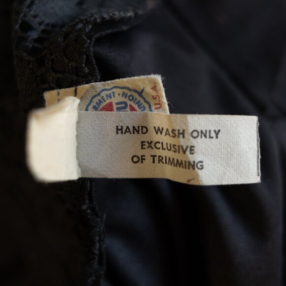 Vintage 1970s Black Halter Maxi Dress with Lace Back * Medium - Picture 13 of 14